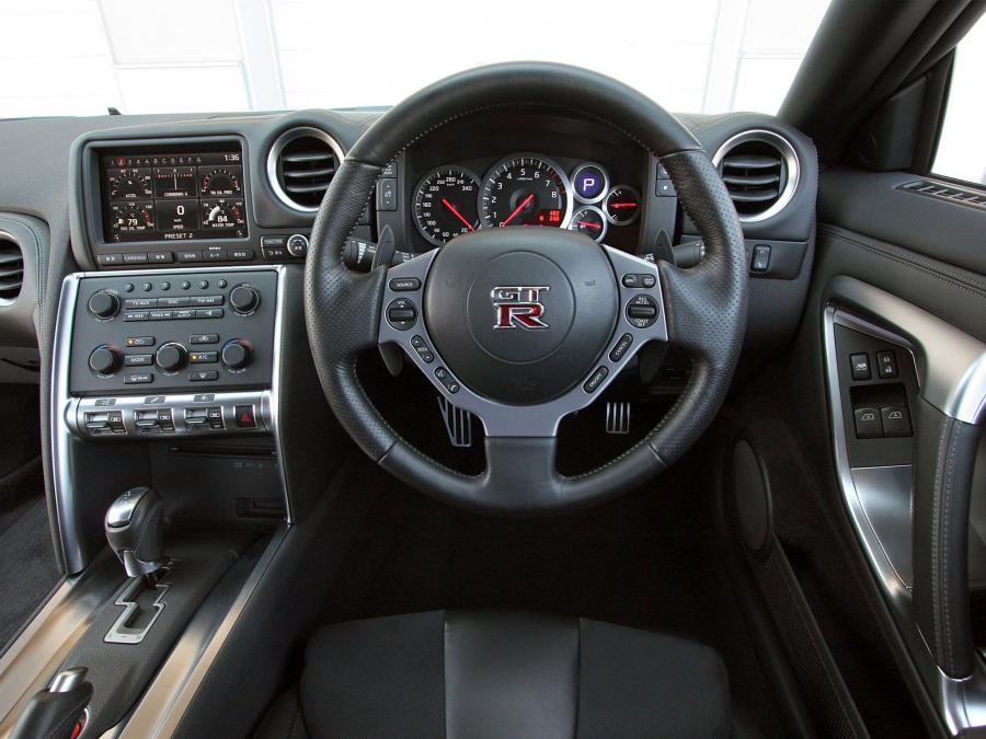  Nissan GT-R 2007 года  (фото 50 из 480)
